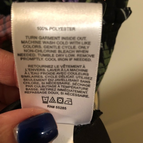 Express Floral Blouse - Picture 6 of 6